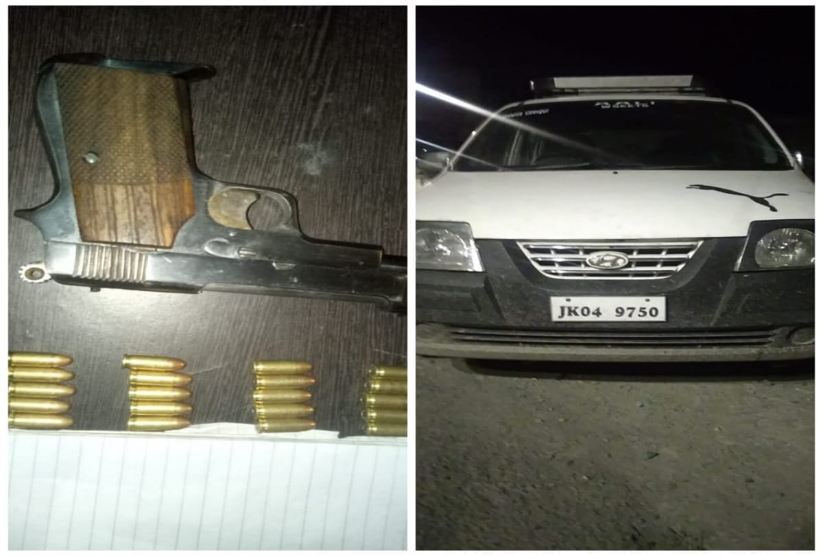 Two suspects from Uttar Pradesh arrested in  Jawahar Tunnel area of Qazigund in South Kashmir Kulgam