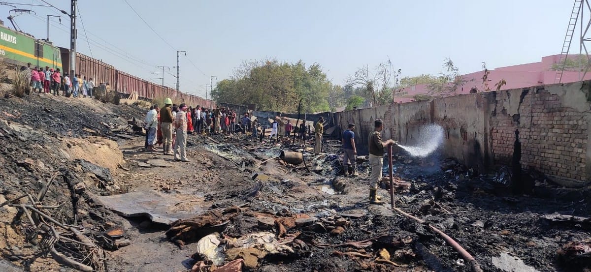 Fire in slums hut calf and millions worth of goods burnt in Varanasi