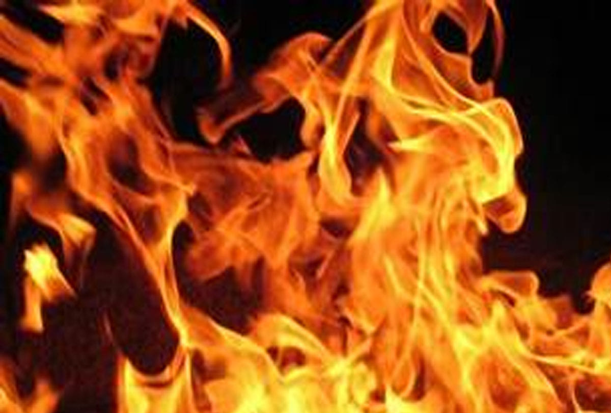 kitchen caught fire while cooking, couple scorched
