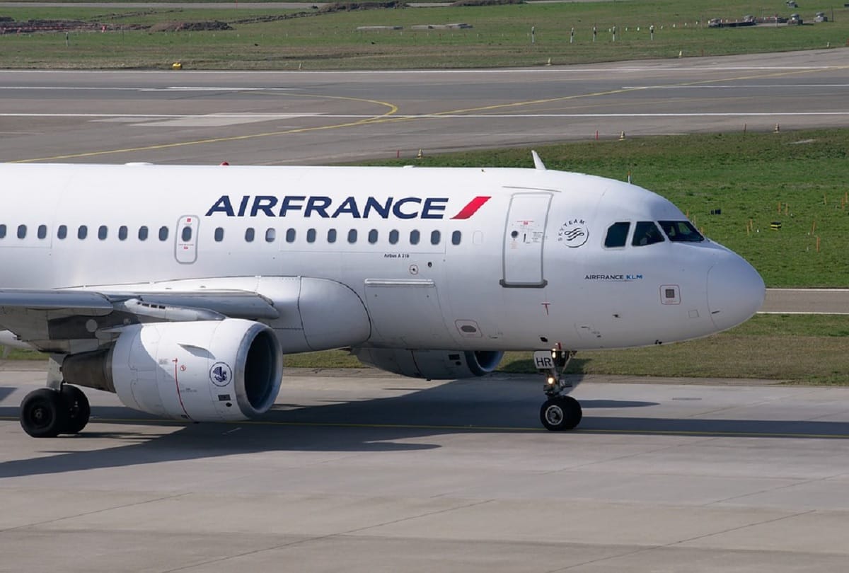 Two Air France pilots clashed in the cockpit of the plane