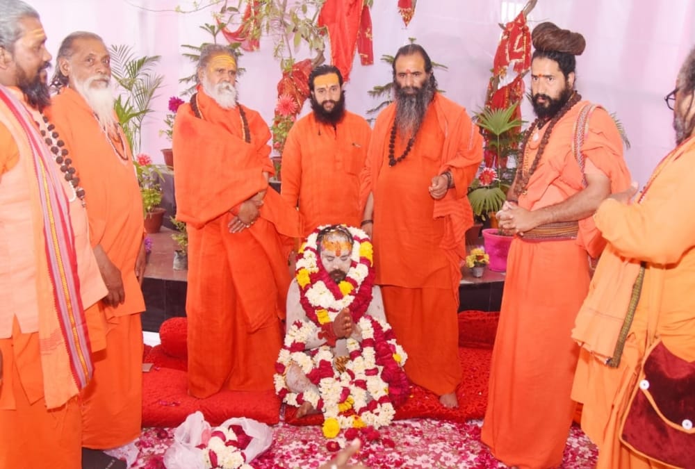Haridwar Kumbh Mela 2021: Mauni baba become mahant of niranjani akhara after 12 year Hard austerity