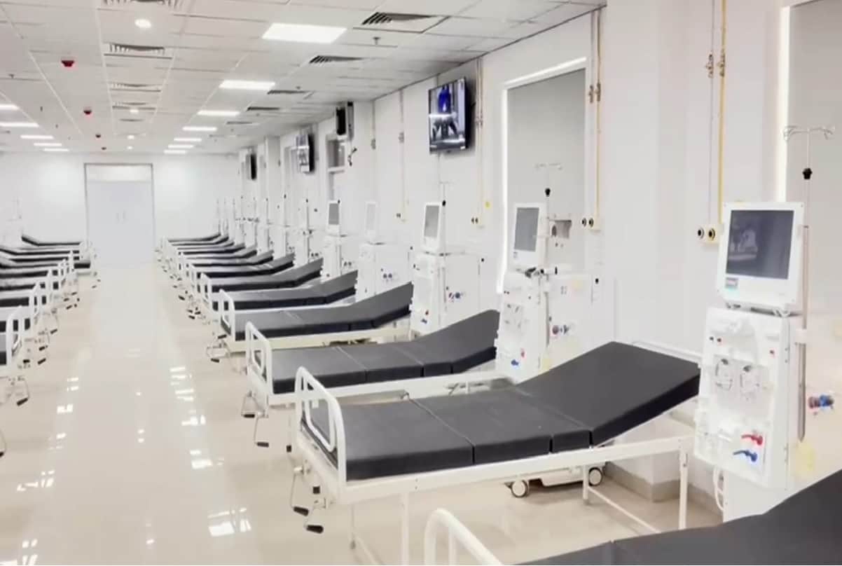 Delhi Sikh Gurdwara Prabandhak Committee started the largest dialysis hospital in the country