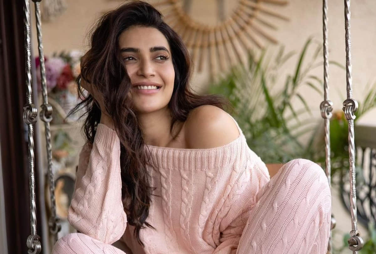 nagin fame karishma tanna photoshoot in pink co-ord set impress fans viral on social media