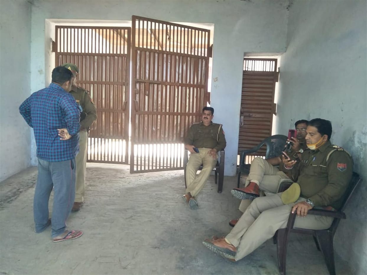 Hathras: Prize of one lakh accused of farmer murder case is still out of the grip of police