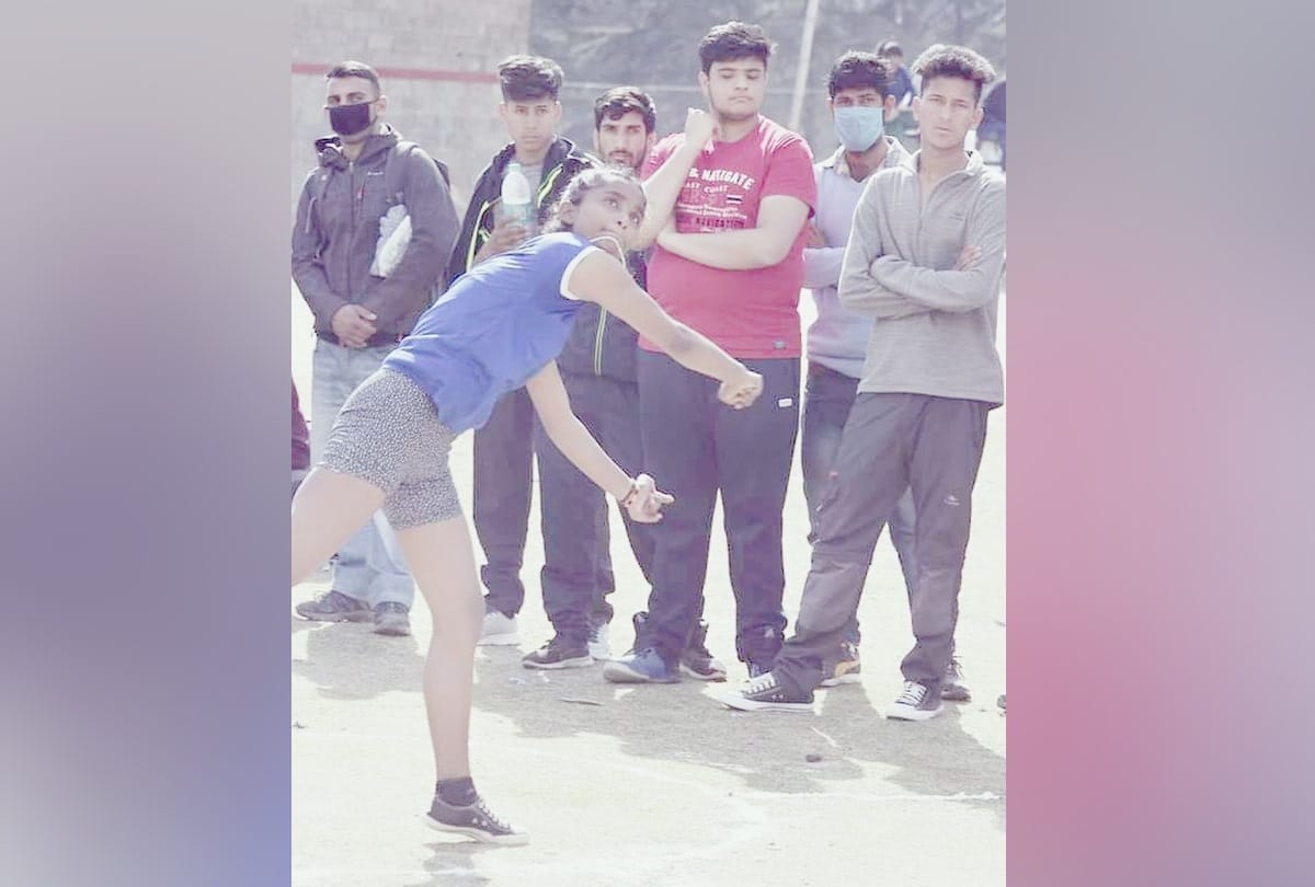 international women's day 2021: Shivani thakur in javelin throw championship four times at national level