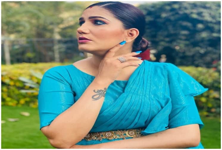 Sapna Choudhary Latest Photoshoot in Blue Saree Goes Viral on Social Media