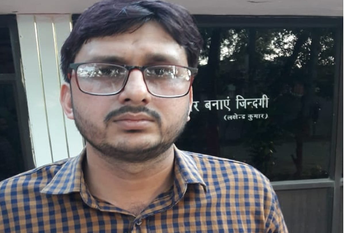 ghaziabad news Student shot teacher in modinagar of ghaziabad Police also surprised about shootout see photos