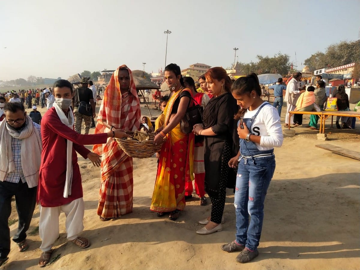 Mahaabhiyan of cleaning for ganga: employees and social workers clean 84 ghats in morning for clean ganga campaign