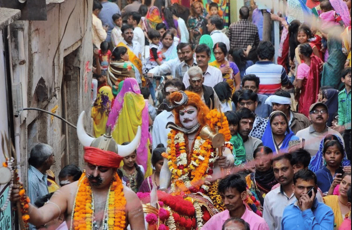 Mahashivratri: kashi vishwanath jhanki people see from all four entry gates 10 asp handle security system and LED screens arrangement 