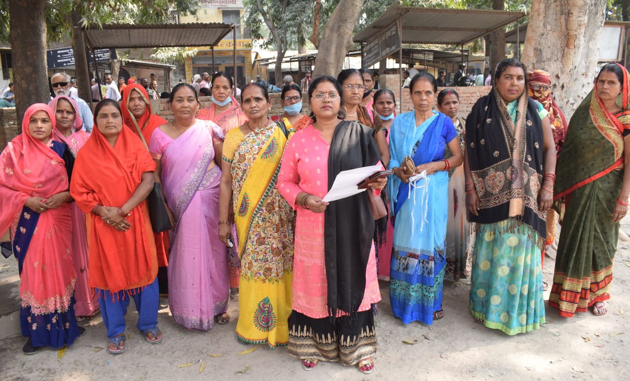 Anganwadi workers should be given the benefit of pension and gratuity