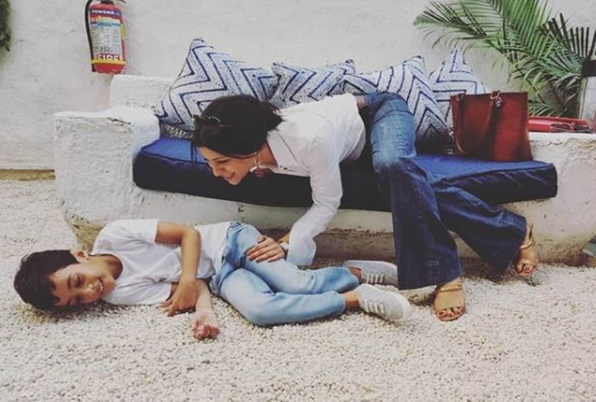 Sushmita Sen to karishma kapoor and Konkona Sen Sharma single mother in bollywood taking care and raising their children alone