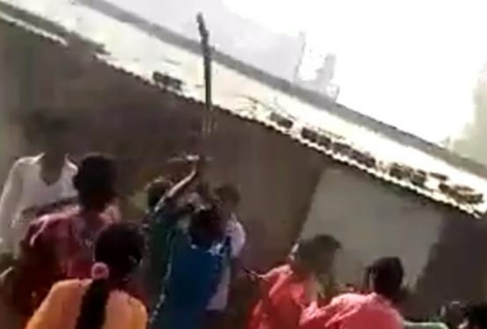 Clash in a marriage party in Bahraich.