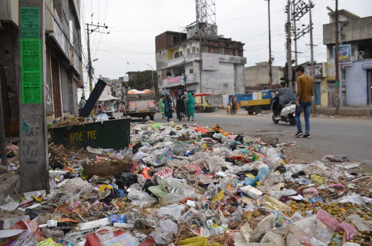 Safai workers strike continues, dirt piles in many places