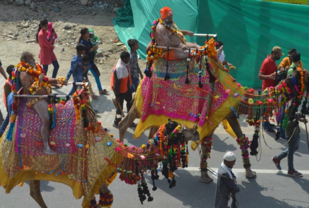 Haridwar Kumbh Mela 2021: Saints Give Message of women's Empowerment during peshwai photos