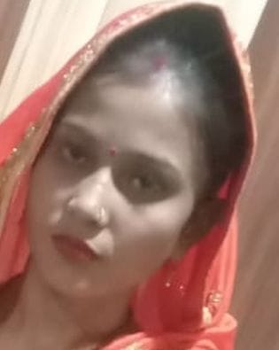 Woman hangs herself and hangs, accused of dowry death