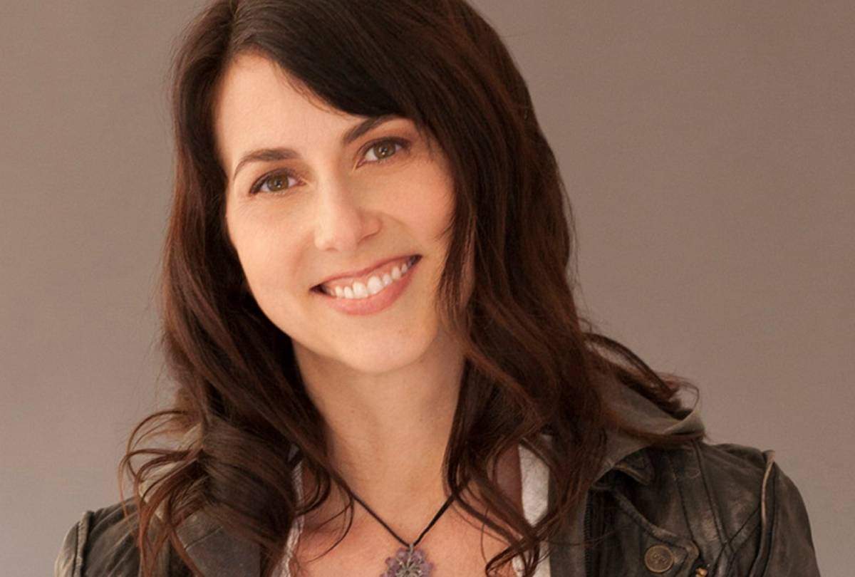 aaj ka celebrity lifestyle MacKenzie Scott lifestyle net worth house and car collection