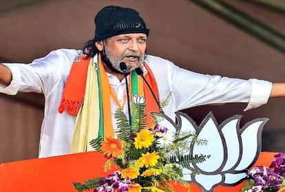 मिथुन चक्रवर्ती का सियासत को देखने का नजरिया हमेशा बदलता रहा है।