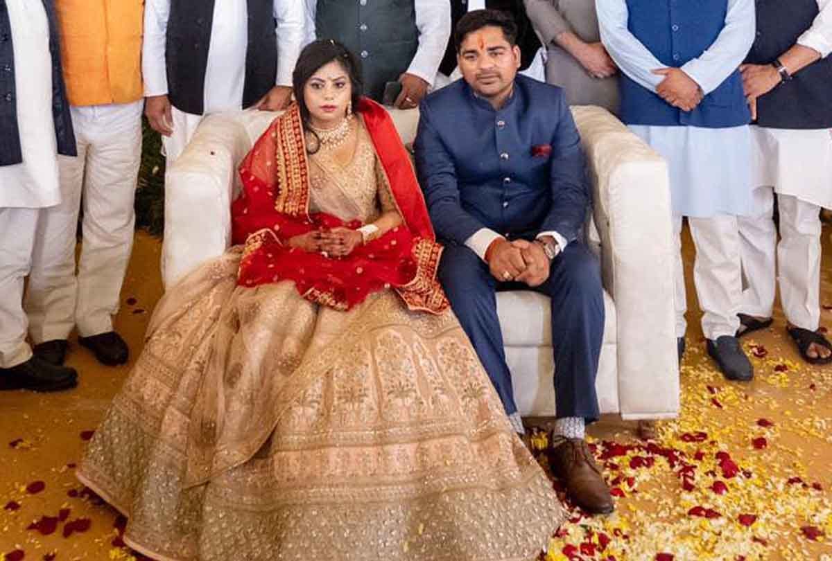 Mulayam Singh's granddaughter's ring ceremony, Akhilesh, Ram Gopal, Shivpal Singh reached Saifai