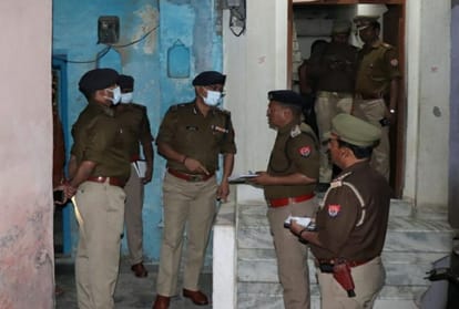Double murder in Agra mother and daughter stabbed to death 