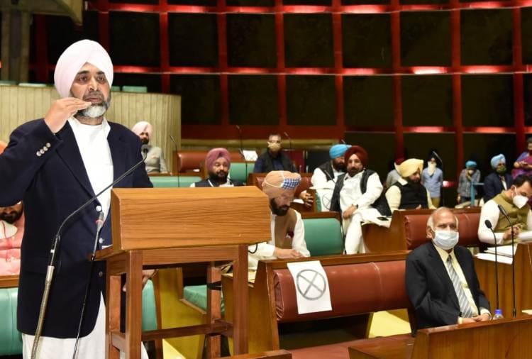 Punjab Budget 2021: Punjab Budget focus on Students Women and employees