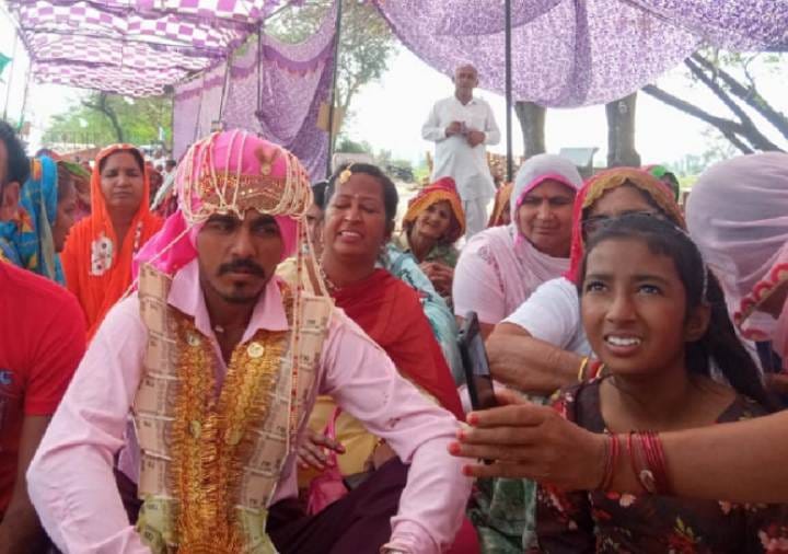 A Groom Joining protests against liquor factory in Fazilka