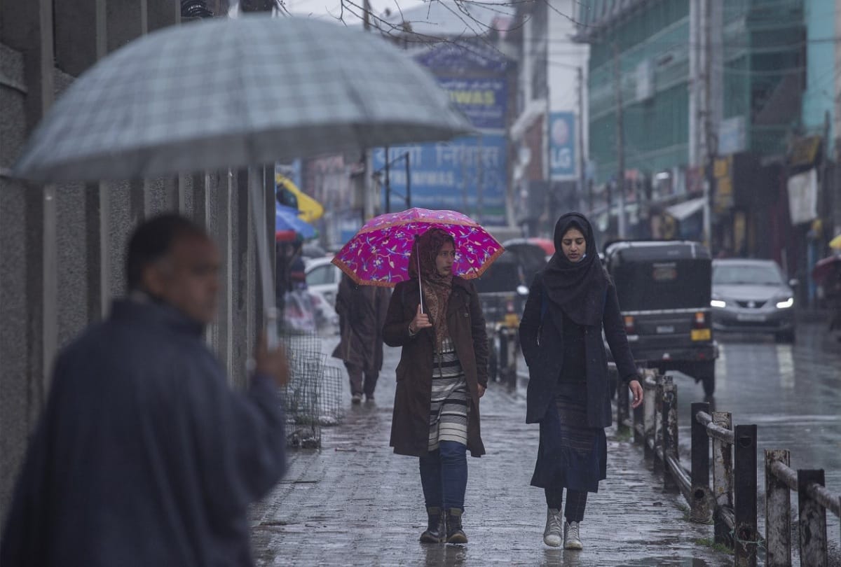 Rain after snowfall in Jammu and Kashmir