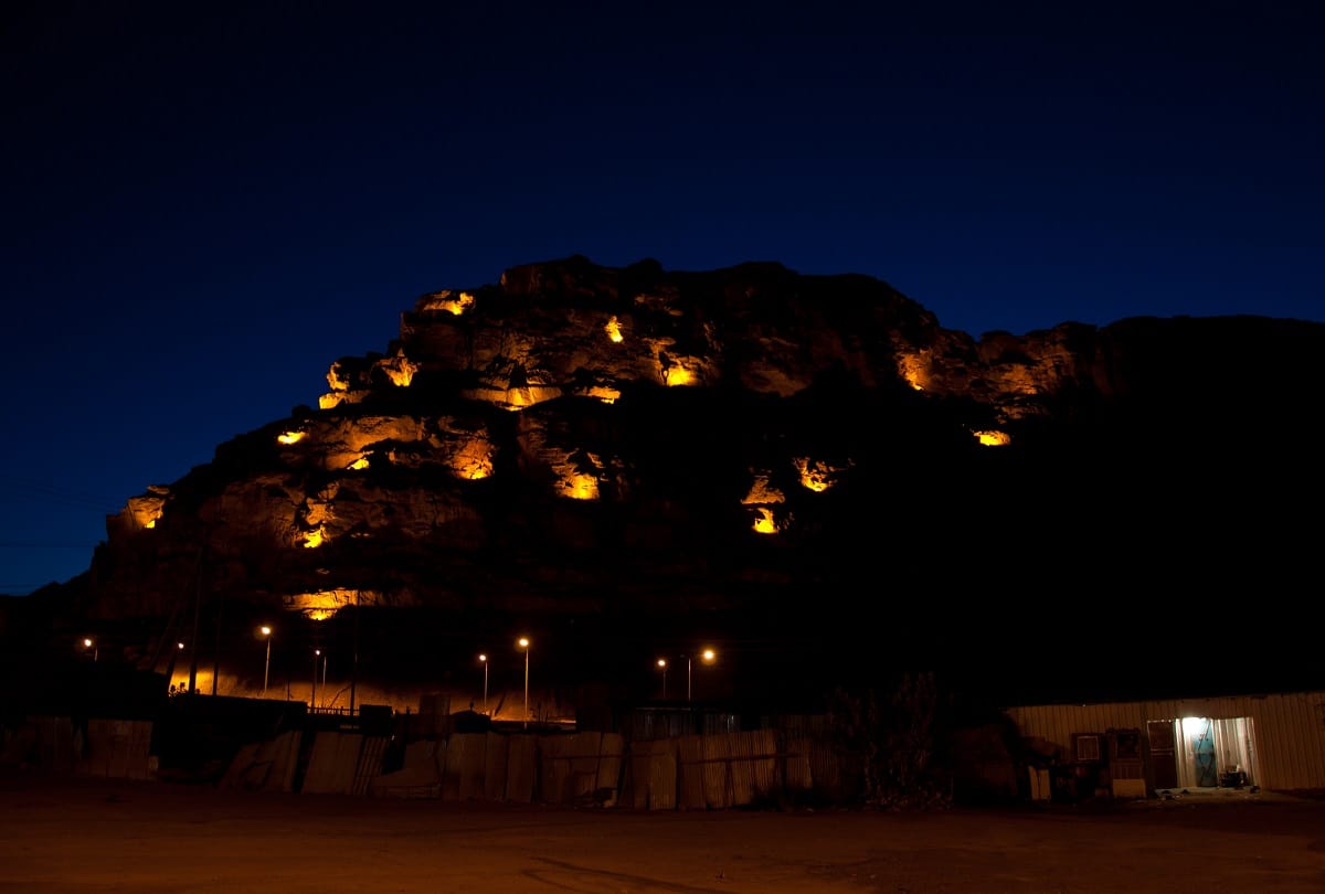 You can visit these places of Saudi Arabia for holiday