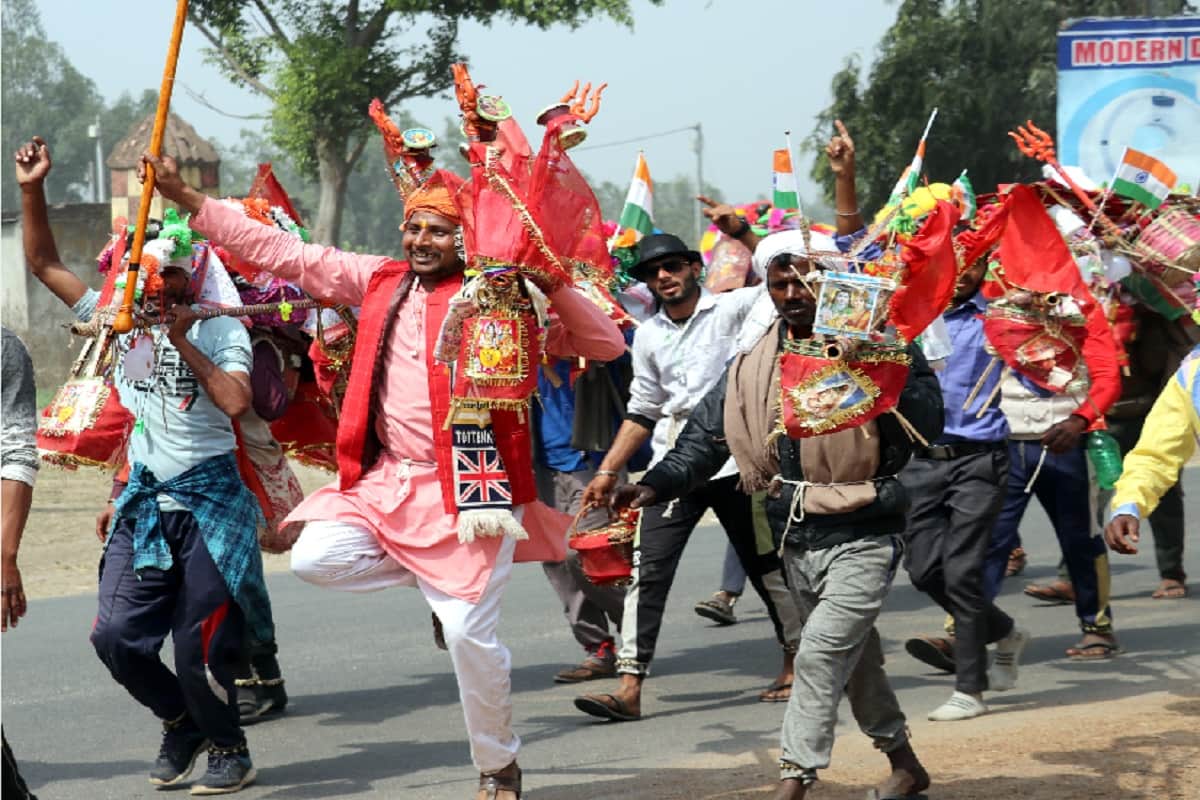 in view of security police deployed in guise of kanwariyas cctv cameras installed in the camps