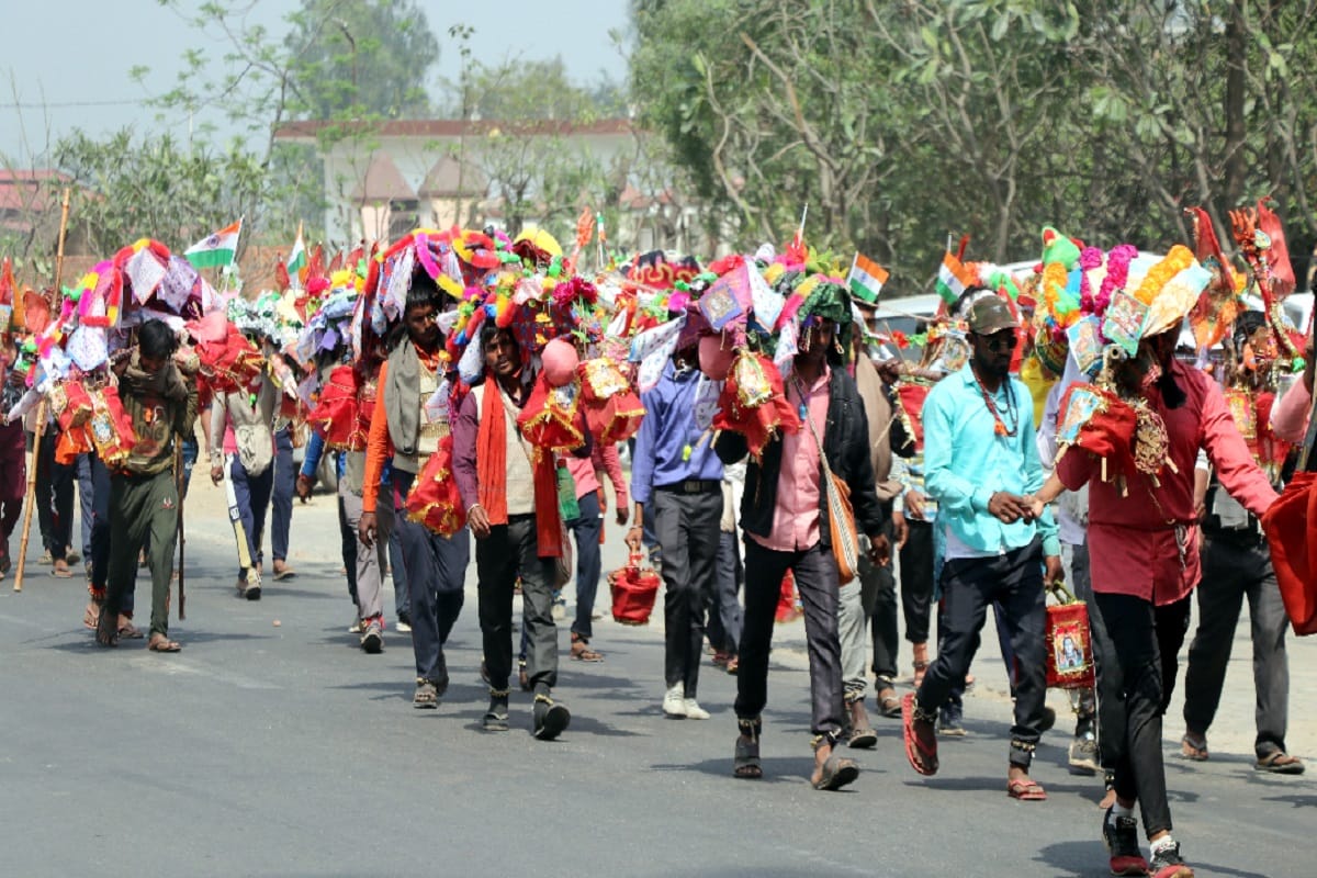 Supreme Court took suo moto on Kanwar Yatra uttar pradesh govt decision issued notice to Center and states
