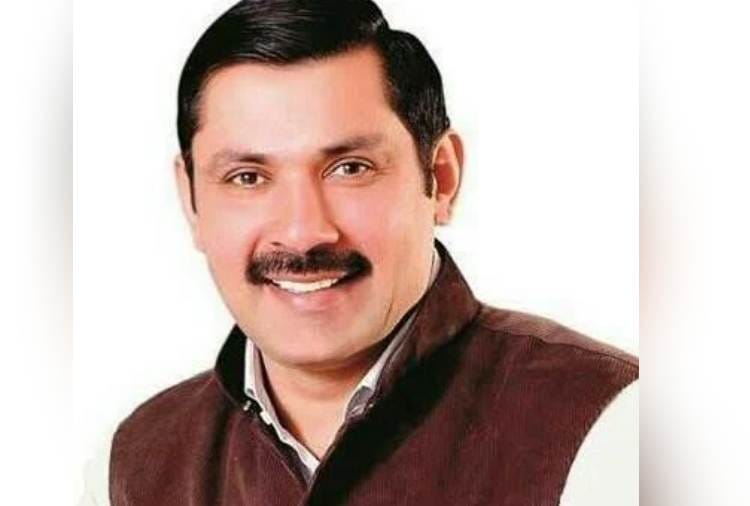 Resolve farmer issue in the next 15 days otherwise we must take back our support says JJP MLA Devender Singh Babli