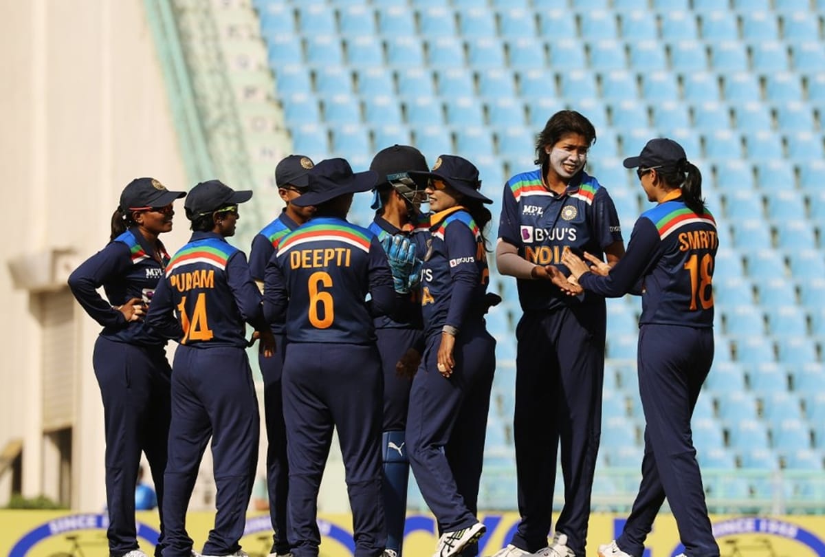 Ind women vs sa women 2nd odi jhulan goswami shines India won second ODI