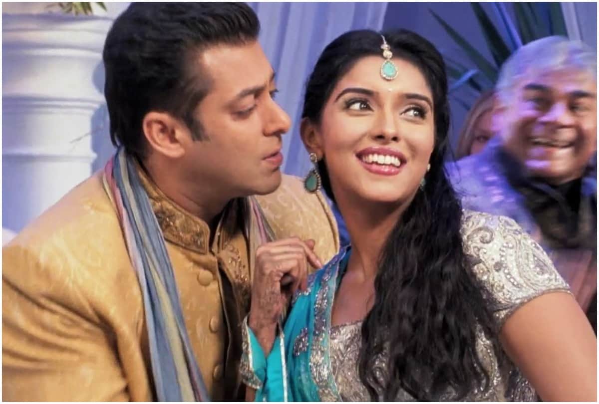 Salman Khan Is Still Unmarried At The Age Of 55 But Has Married Many Times In His Films