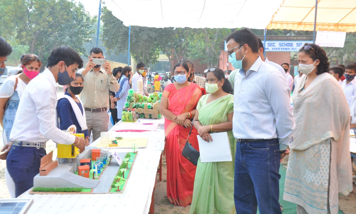 Students showed farming practices in the model