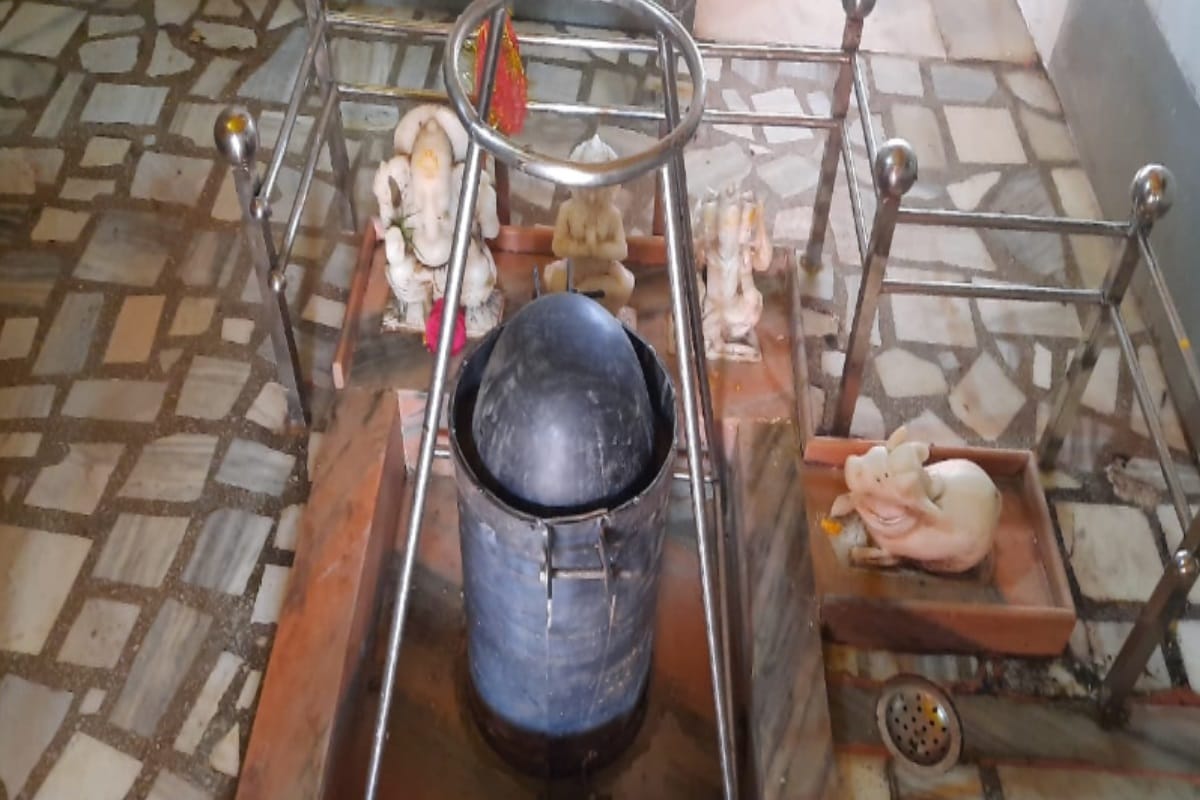 seven thousand year old Shivaling established by Yudhishthira secretly removed in Hastinapur