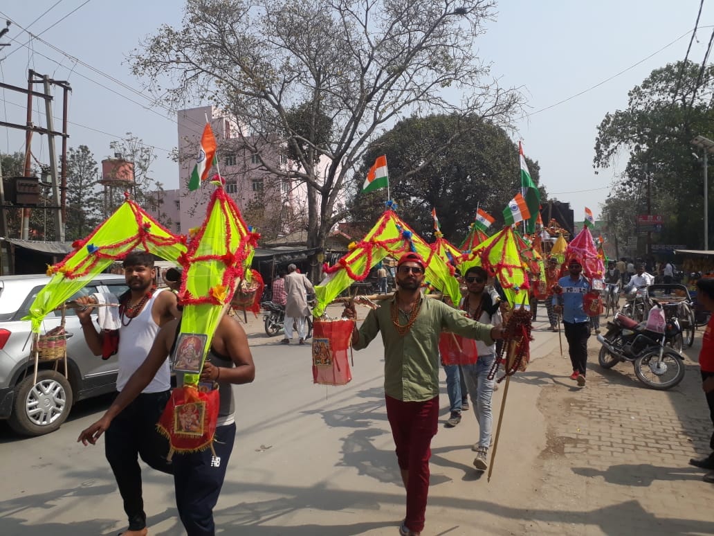 Number of Kanwari increased on roads