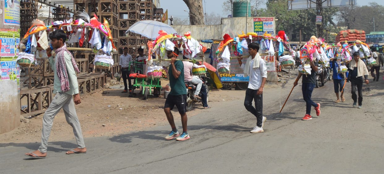 Hathras: The atmosphere reverberates with the cheers of Bhole