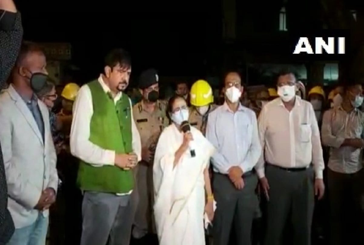 Kolkata CM Mamata bursts into anger due to fire in multi store building, sharp attack on railways