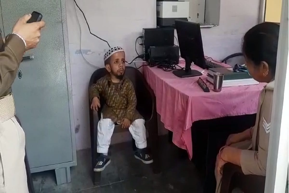 Three feet tall man seeks police help to find him bride in shamli uttar pradesh