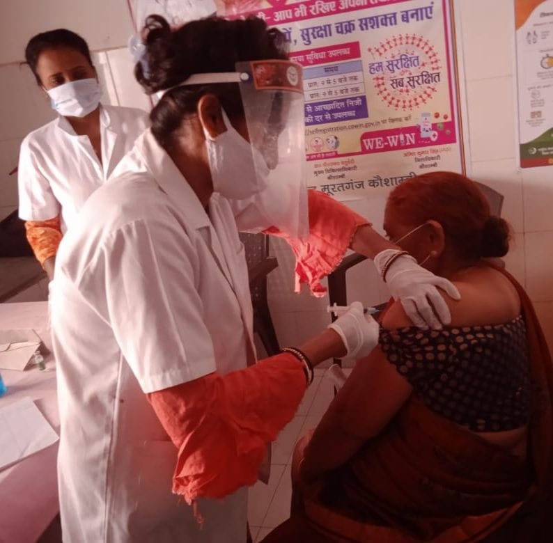 Target four thousand, 965 elderly arrived to get vaccinated