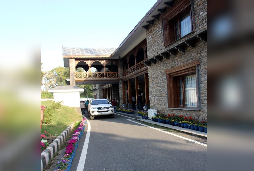 Uttarakhand Political Crisis News: 30 Crore Rupees Bungalow Myth came to spotlight After CM Resign