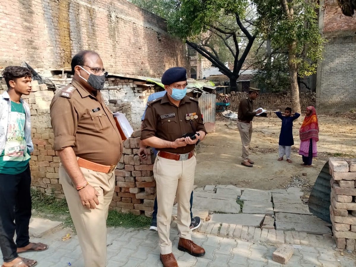 Youth dead body found strangled police searches killer in varanasi