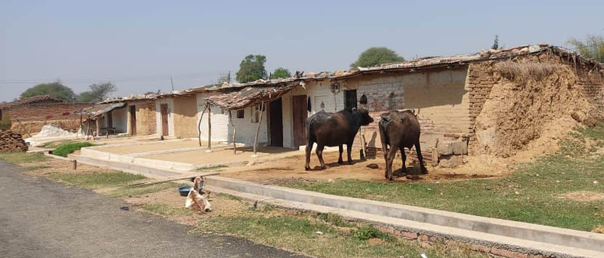 village,former,home,SDM,river