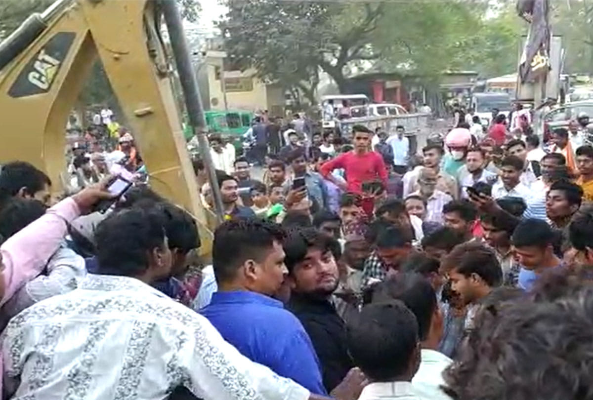 Kanpur: In the hope of treasure, the mangalamukhi claimed the vault found in the excavation, told this