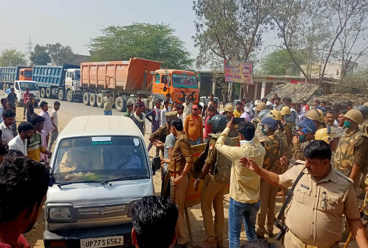 ghatampur gang misdeed case: Role of police