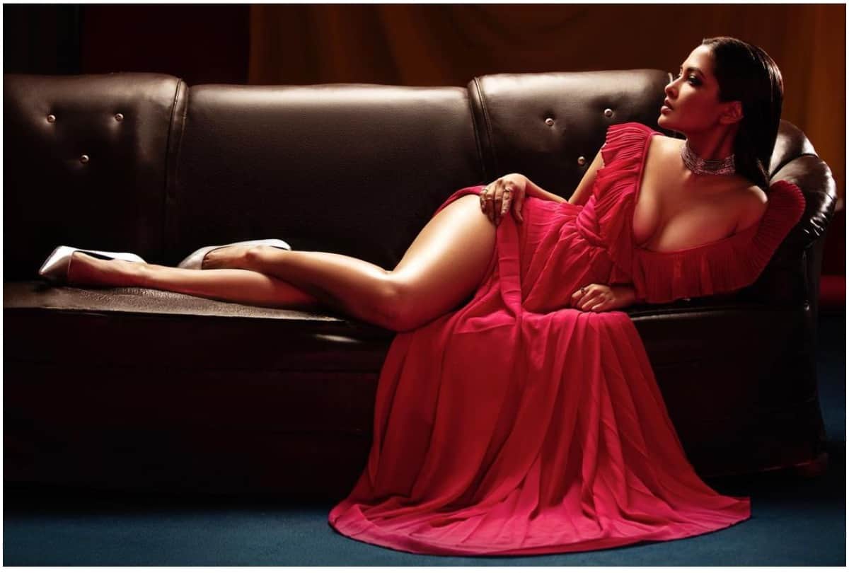 Actress Riya Sen Hot And Bold Photos Goes Viral On Social Media