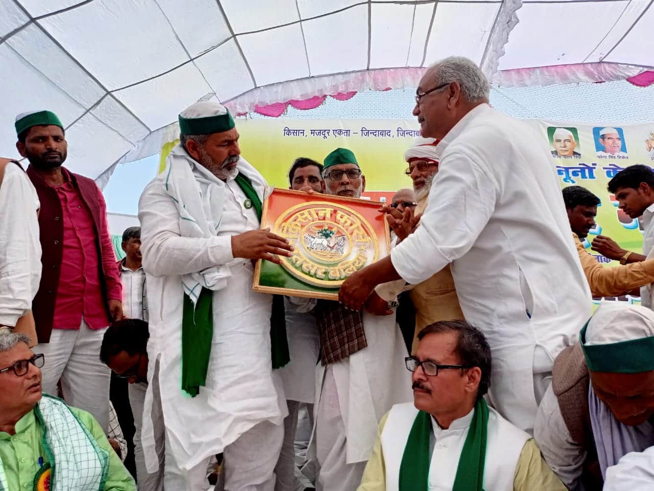 Rakesh Tikait attacked on central government in first farmer mahapanchayat in Ballia