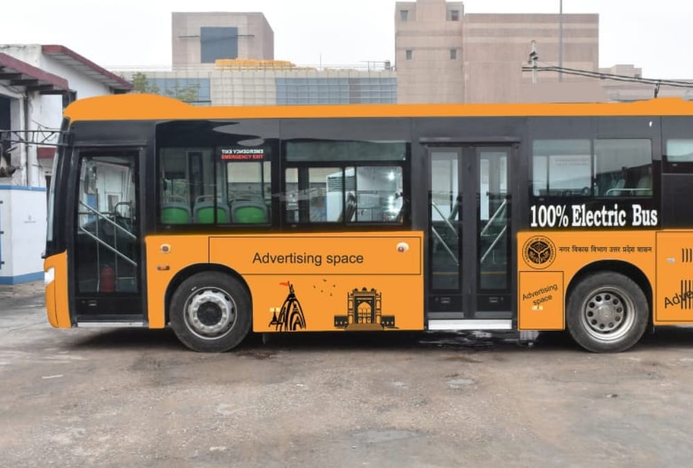 Electric AC city buses will run in summer in Lucknow.