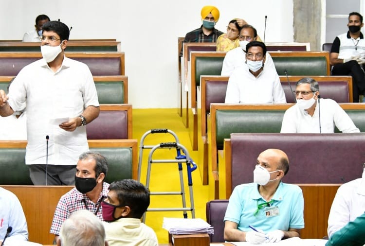 Haryana Deputy CM Dushyant Chautala Attack on Congress During Budget Session