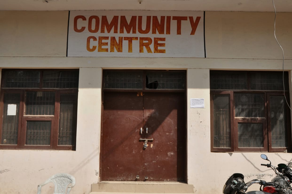 The city council set its lock by taking responsibility for 'community centers'