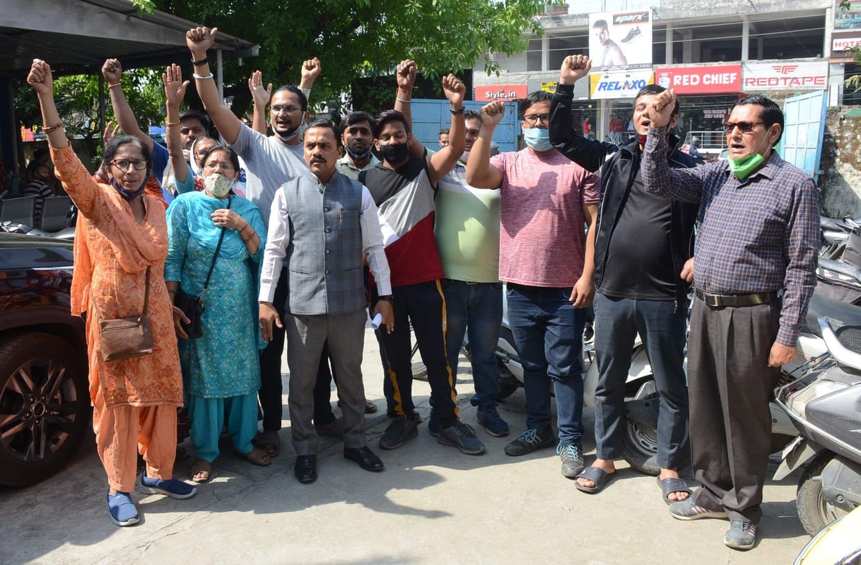 Demonstration in the water body for drinking water